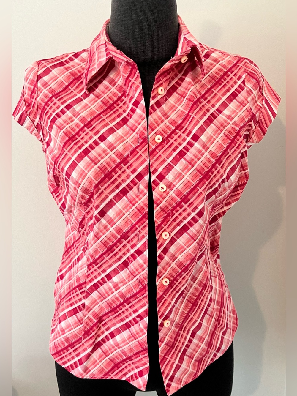 Tommy Hilfiger Y2K Women’s Pink Plaid Button-Front Cap-Sleeve Top size medium